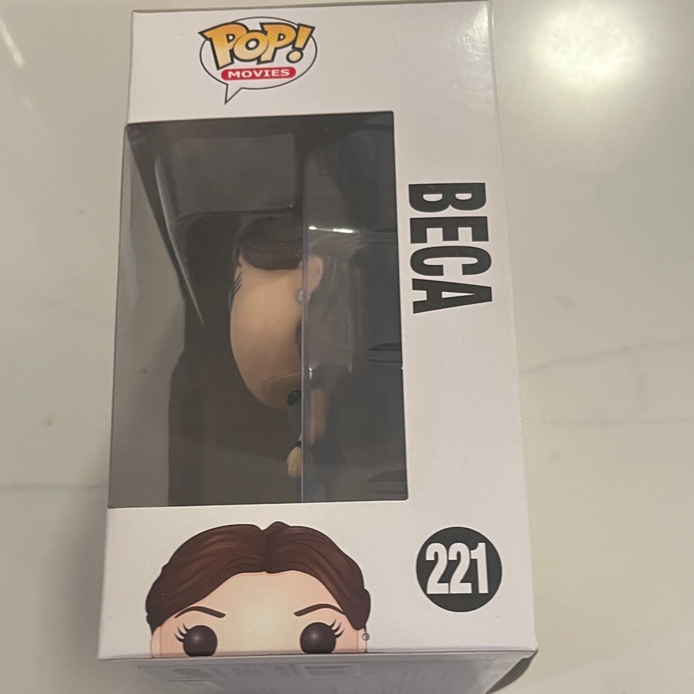 Funko Pop! Movies Beca Vinyl Figure - Picture 4 of 4